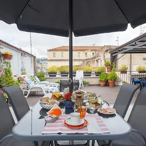 Bed & Breakfast La Terrazza Ai Miracoli, Naples