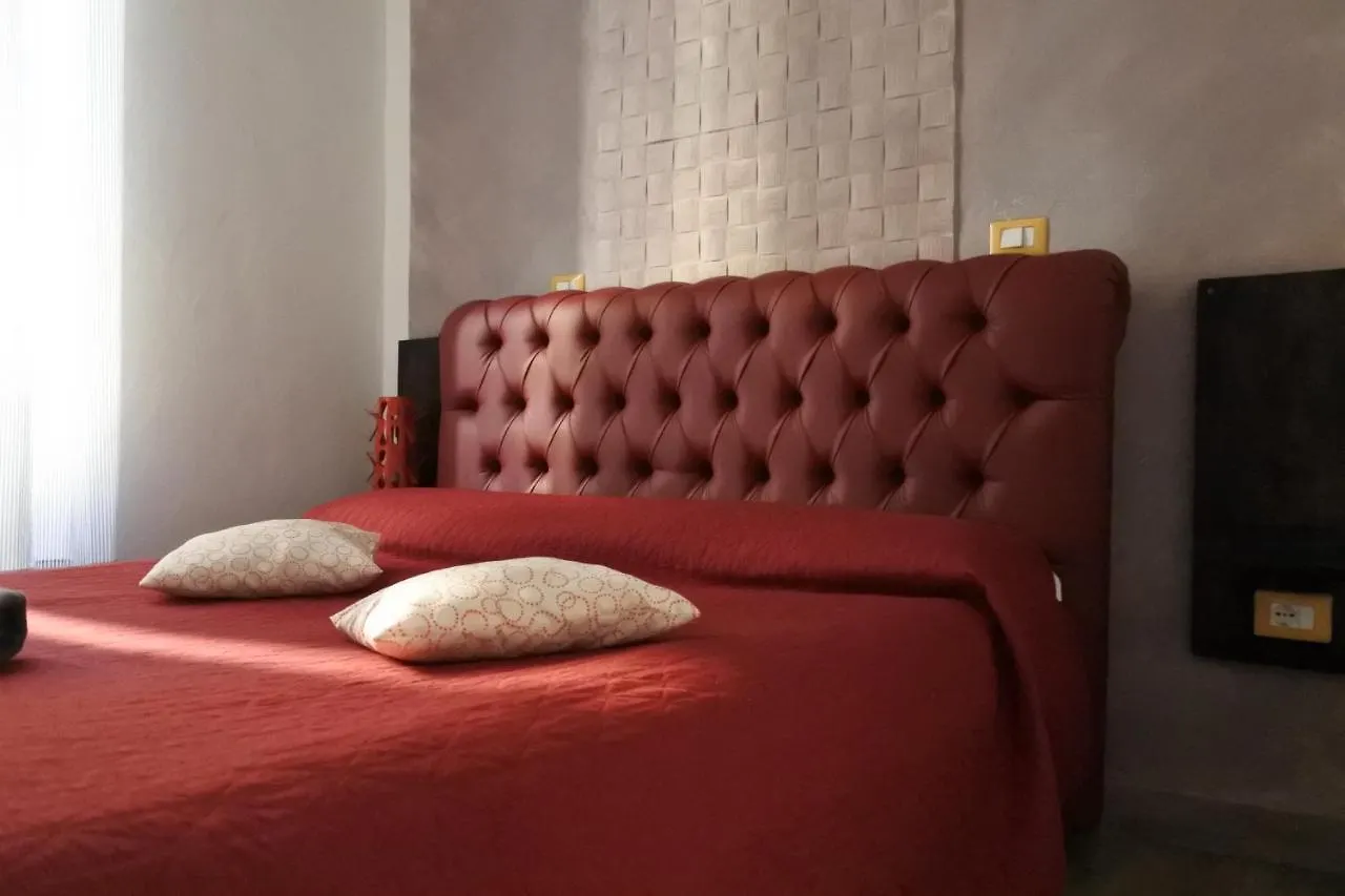 نابولي Bhome Fashion Suite فندق مبيت وإفطار