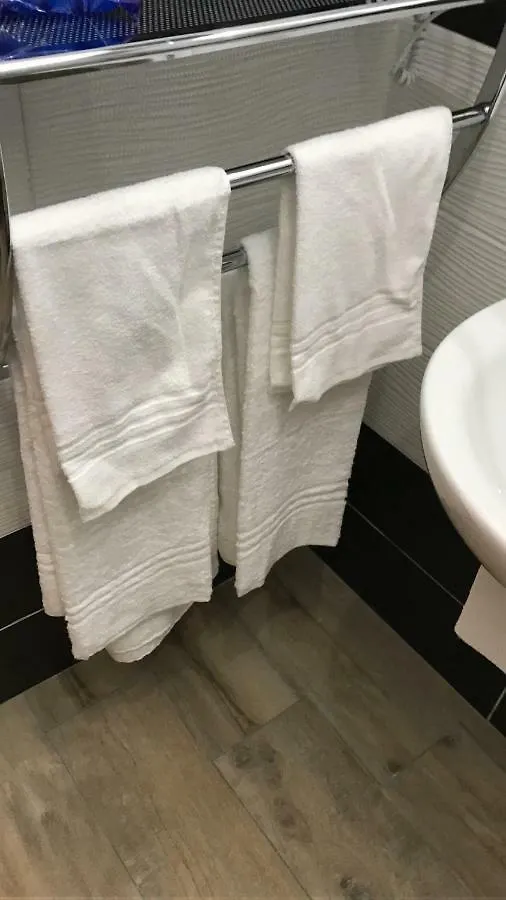 نابولي Bhome Fashion Suite فندق مبيت وإفطار