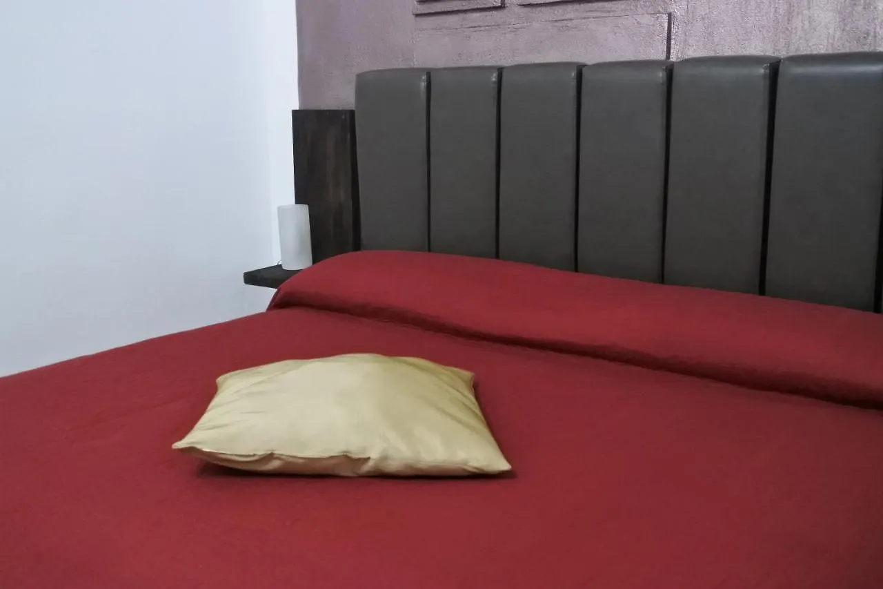 Bed & Breakfast Bhome Fashion Suite Naples Italy